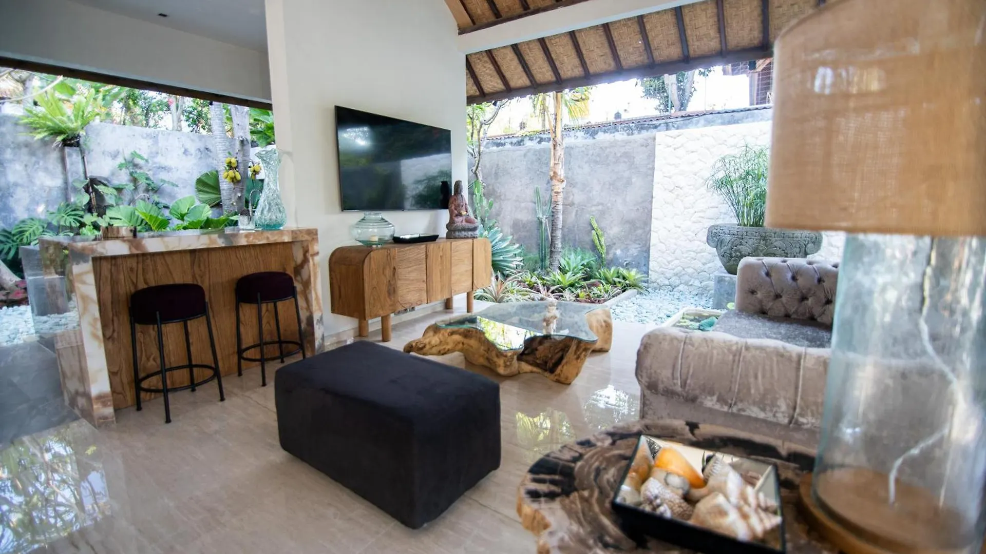 Villa Loba Seminyak  0*, Seminyak (Bali) Indonesia